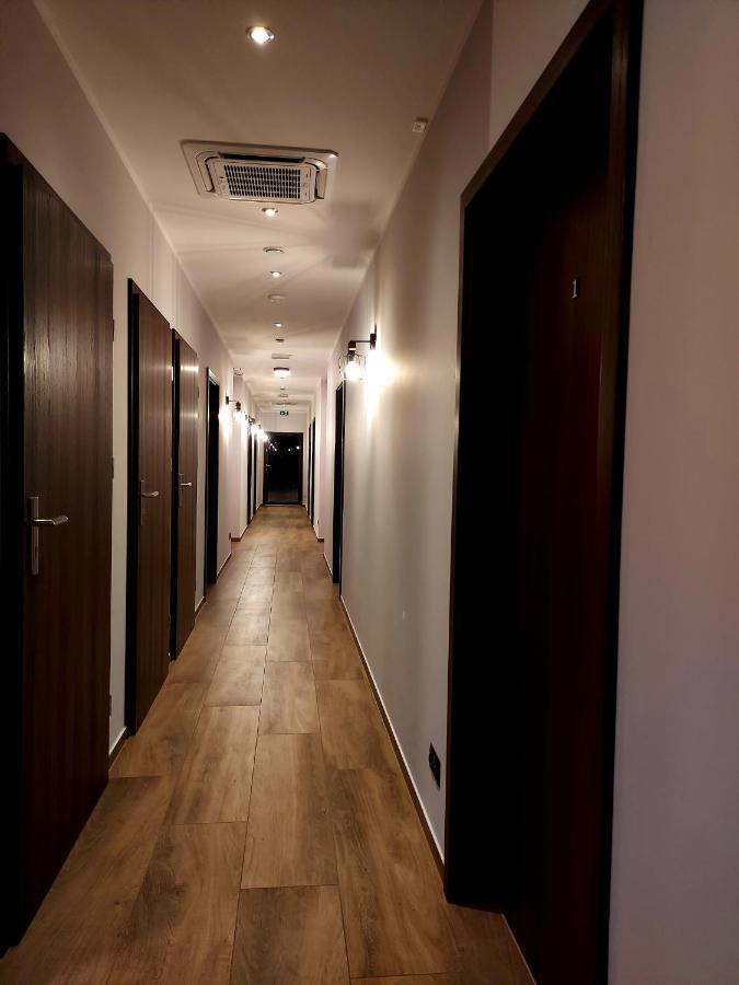 Pensjonat I Restauracja Hubertowka มิลิชซ์ ภายนอก รูปภาพ